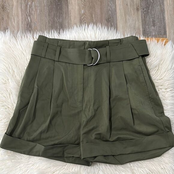 ELIZABETH AND JAMES Olive Green Women's Belted Shorts Size 6/28 - Picture 2 of 11